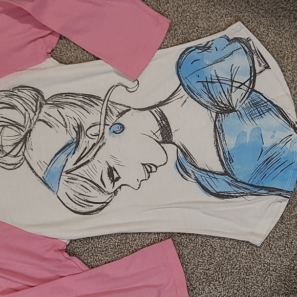 Disney Cinderella‎ baseball tee - Picture 2 of 2